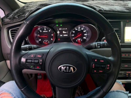 Kia carnival 2015