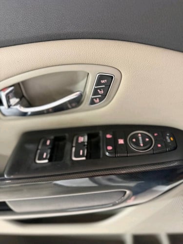 Kia carnival 2017full option ទ្វាអូតូបី