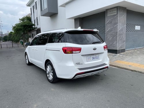 KIA Carnival 2018 Full option បើកដំបូល2តង់ ប្រើសាំង