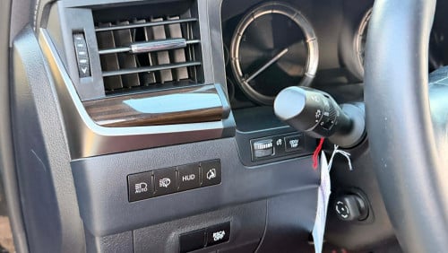 Lexus LX570 2019 kuro arab
