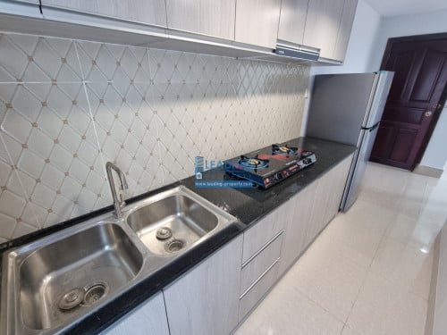 N118 | Brand New Western 1 Bedroom Furnished Near CIA School Street 2004