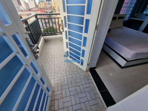 N555 | Western 2 Bedrooms Apartment For Rent Near Russian Market Free Wifi