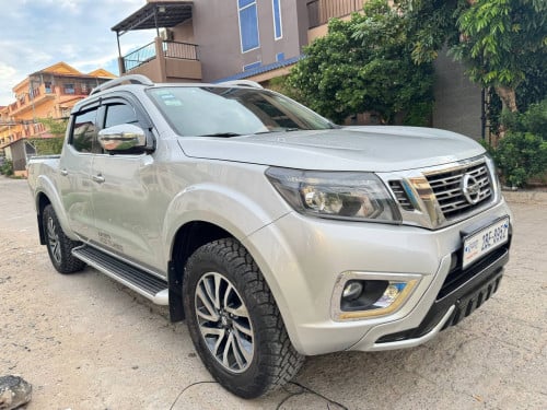 Nissan Navara 2019 auto capitas company car very nice car