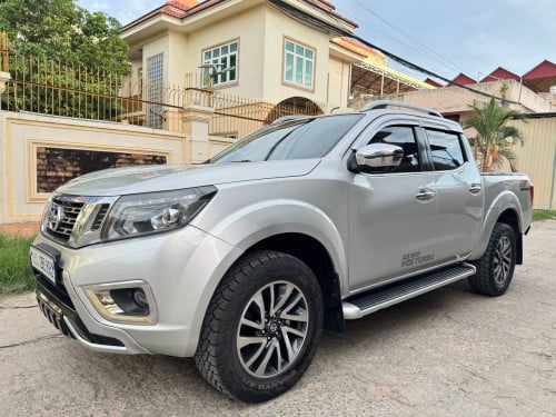 Nissan Navara 2019 auto capitas company car very nice car