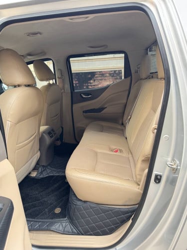 Nissan Navara 2019 auto capitas company car very nice car