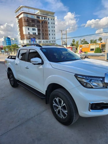 Nissan Navara 2024 For Rent /出租
