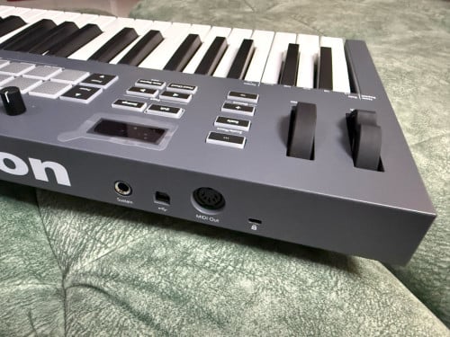 Novation FLkey 37 | MIDI Keyboard Controller