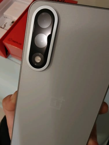 Oneplus ACE 5 Ultra 99% blue color