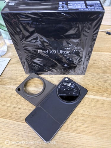 Oppo Find X9 Ultra China 99.99%