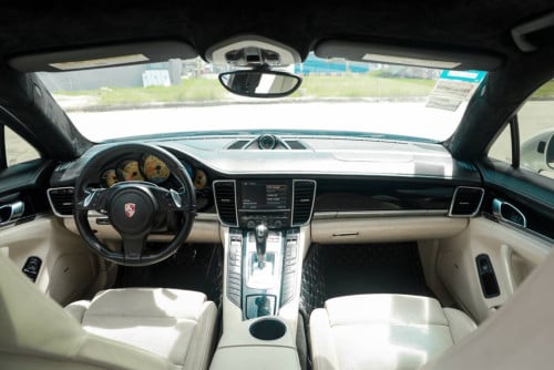 Porsche Panamera 2014 For Rent /出租