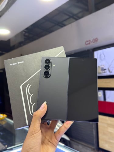 Samsung Z fold 7