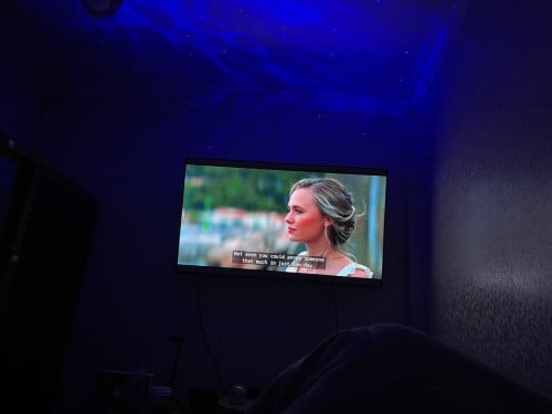 Smart TV 4K Android TV 55 Inches Aconatic លក់វិញ 250$ ចរចារបាន.