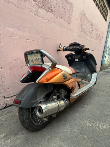 suzuki gemma 250 មានកាតគ្រីត្រឹមត្រូវ (បាតសោរ) លក់ឡៃឡុងតម្លៃ450$