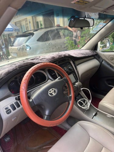 Toyota Highlander 02P1V4