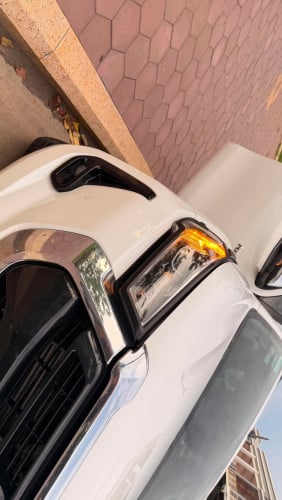 Toyota Hilux Revo V-edition 2024
