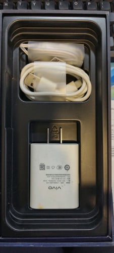 Vivo V21 5G (8+128)