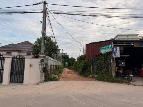ដីលក់ព្រះសីហនុ 350$