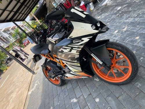 KTM RC 200cc ឆ្នាំ 2015 កាតគ្រី
