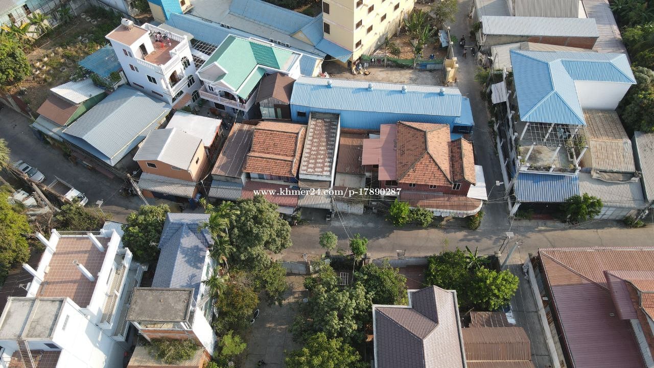 ផ្ទះ និងដីលក់បន្ទាន់ក្រោមទីផ្សា។