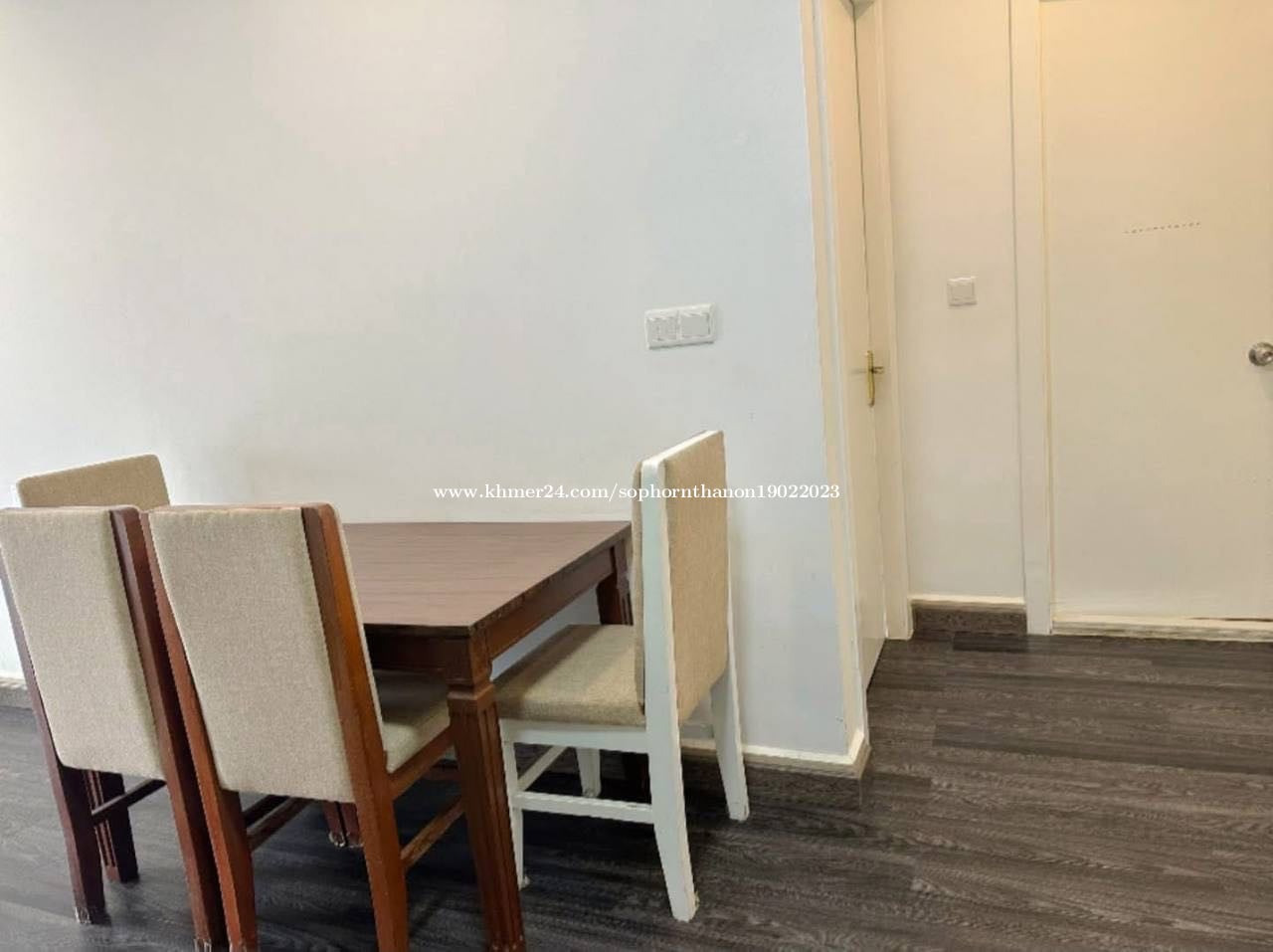 Condo 2bedroom មានថែមសម្ភារ:ដូចក្នុងរូប​ នឹងកាត់ប្លងរឹងជូន