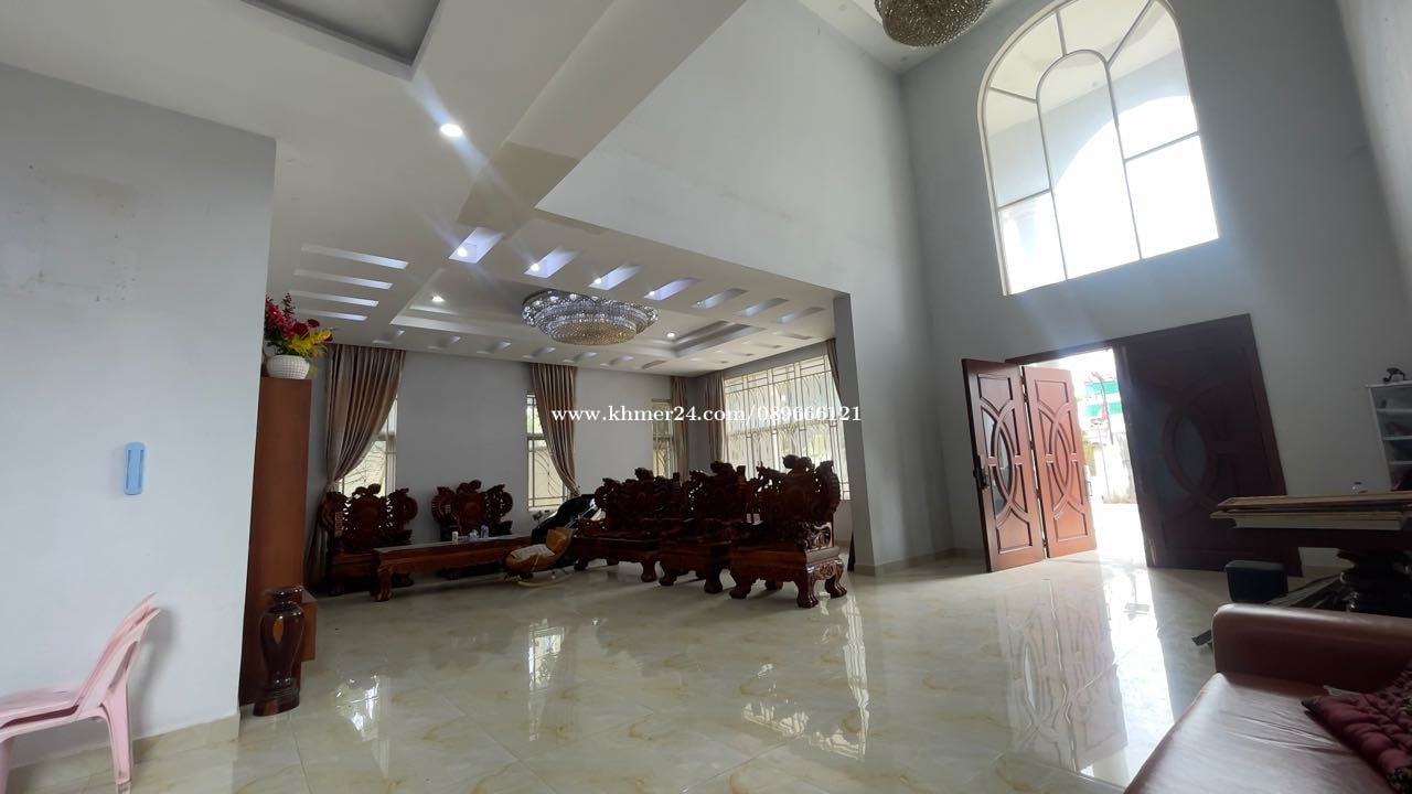 ផ្ទះ Villa ធំស្អាត ប្រណិត ទំហំធំ នៅសែនសុខ – ក្រាំងធ្នង់ ត្រូវការលក់បន្ទាន់ខ្លាំង  (  $1,250,000 តម្លៃចរចារបាន ) ម្ចាស់ផ្ទាល់