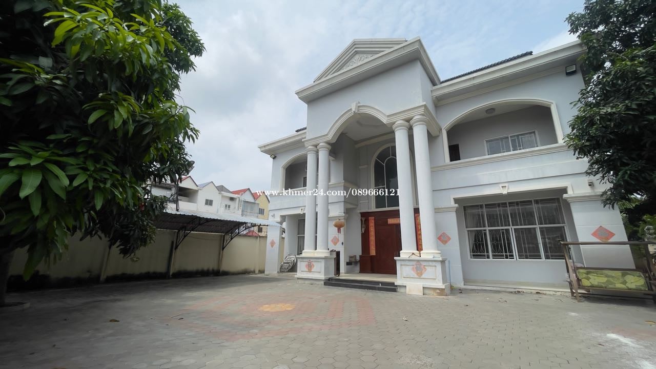 ផ្ទះ Villa ធំស្អាត ប្រណិត ទំហំធំ នៅសែនសុខ – ក្រាំងធ្នង់ ត្រូវការលក់បន្ទាន់ខ្លាំង  (  $1,250,000 តម្លៃចរចារបាន ) ម្ចាស់ផ្ទាល់