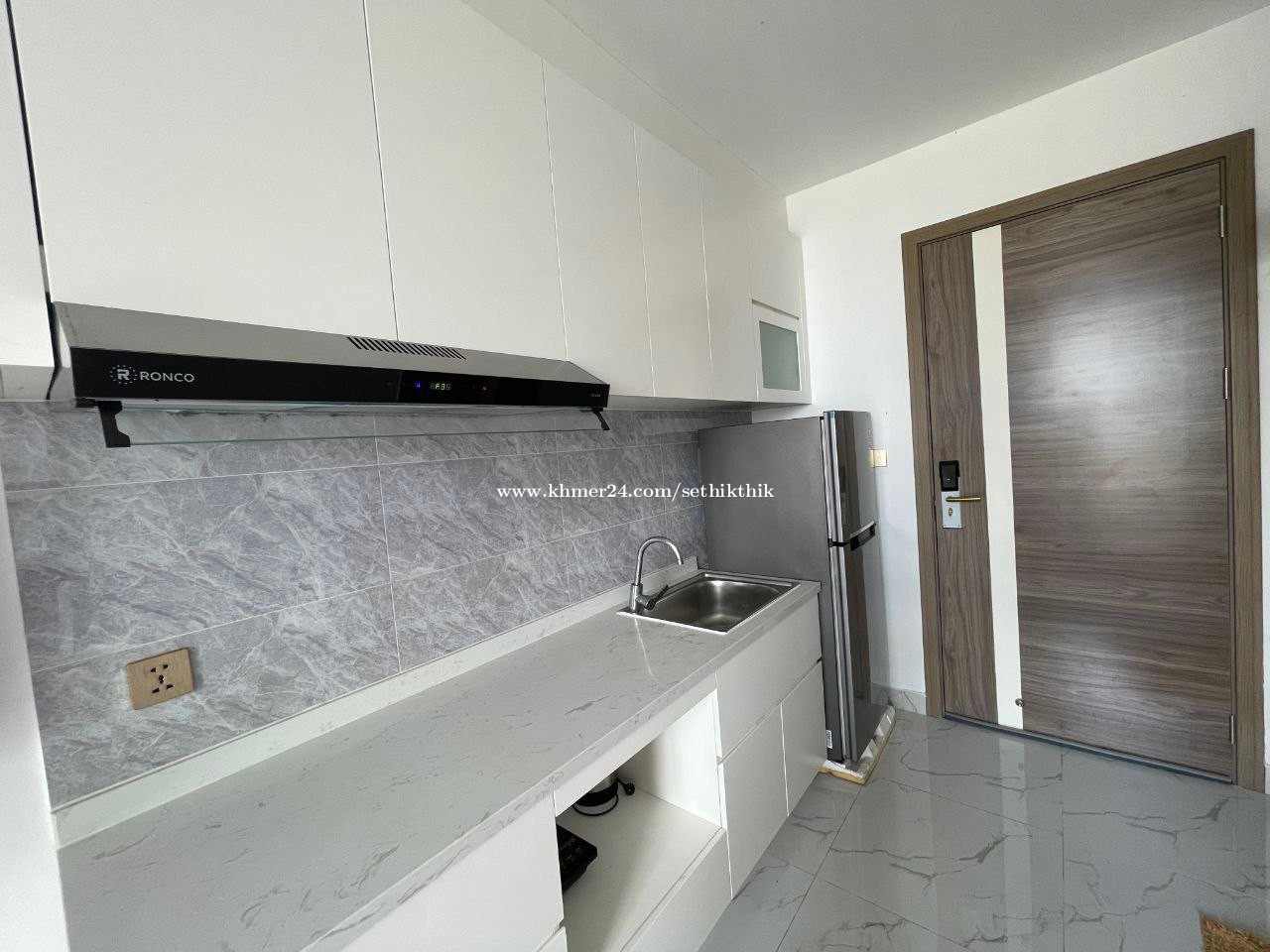 Studio room 250$