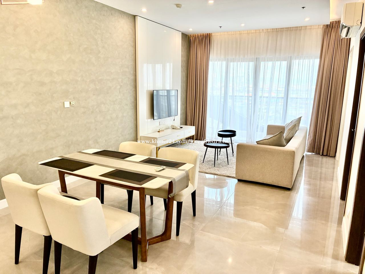The Peninsula: 2 bed, 2 bath Condo fully furnished/equipped