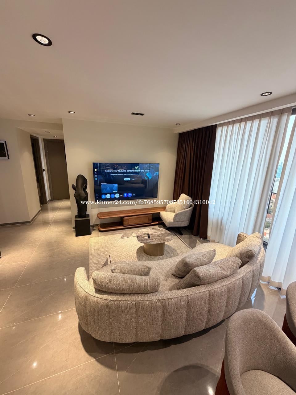 Luxury apartment 43 floor