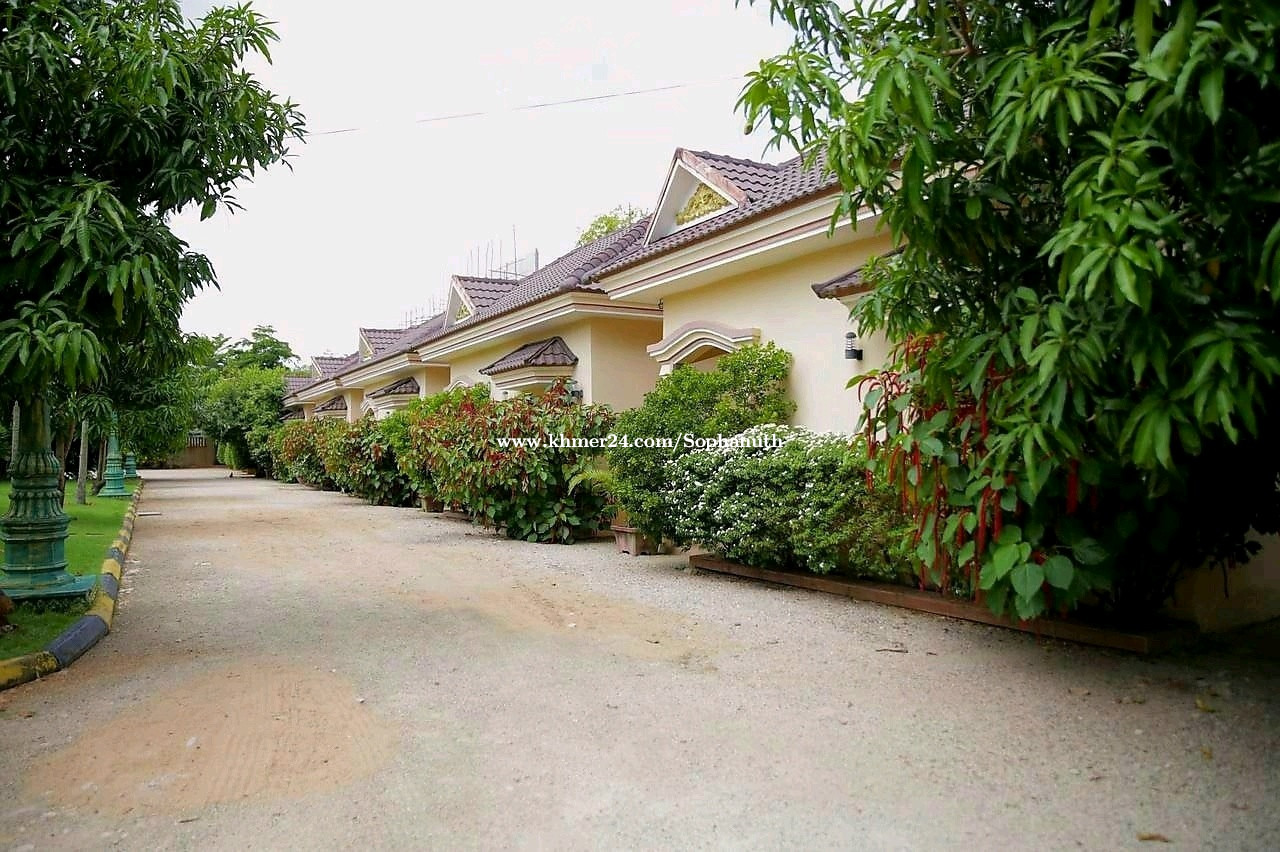 ផ្ទះសំណាក់លក់ (ខេត្តស្វាយរៀង)