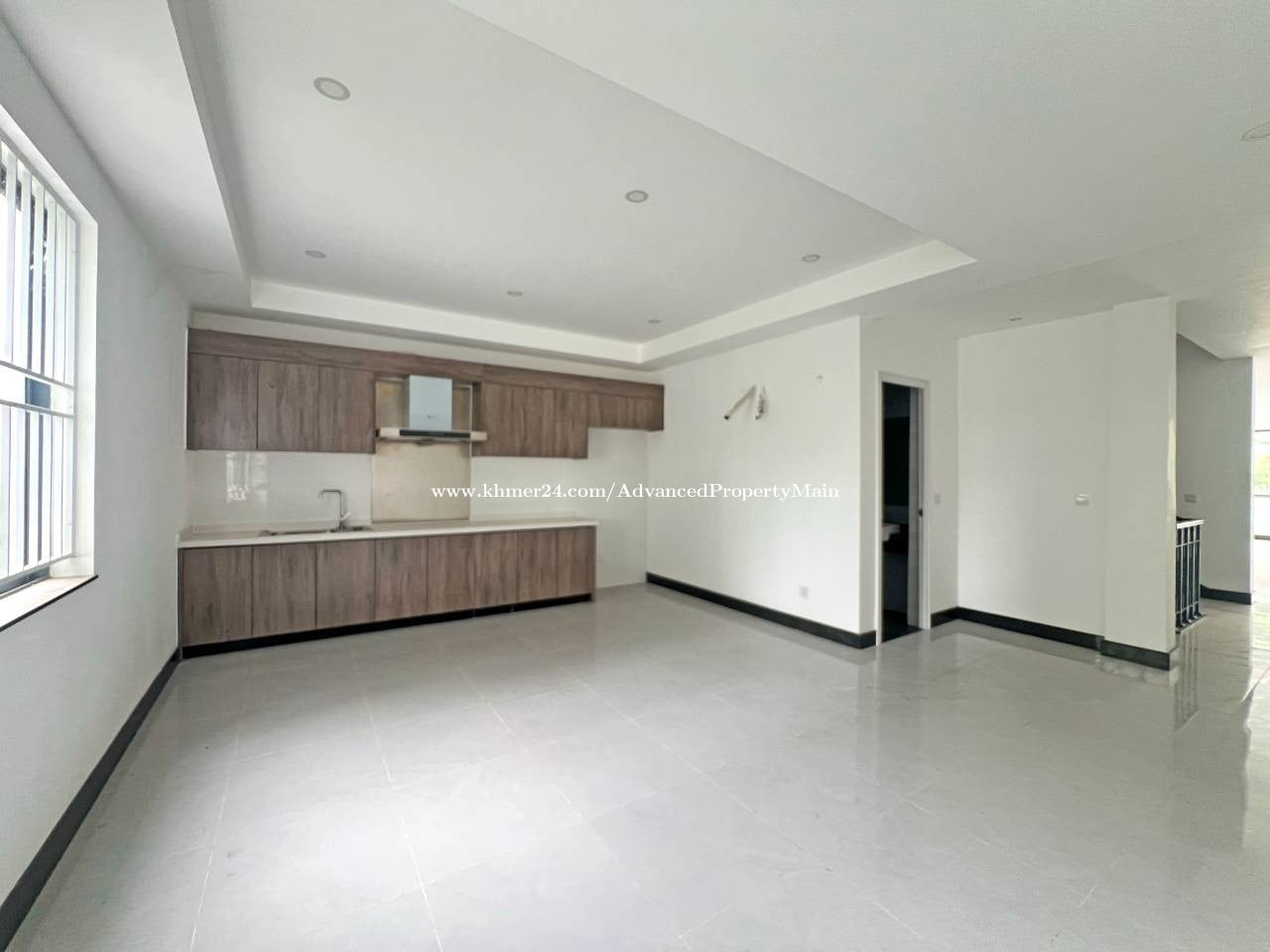 🏘 ផ្ទះអាជីវកម្ម កែង (SH) សល់ដីក្រោយ 8.6ម ក្នុងបុរី ភ្នំពេញផាក 6A  ត្រូវការលក់បន្ទាន់ខ្លាំង