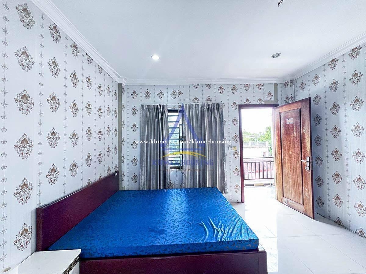 Apartment Studio Room For Rent Near TK Avenue
