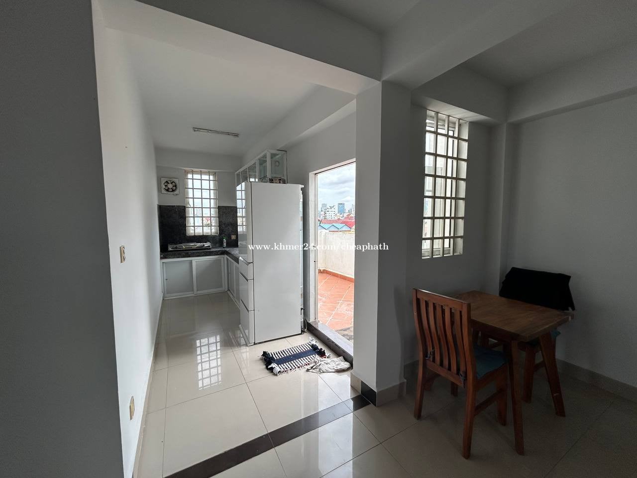 1 & 2 bedrooms with swimming pool