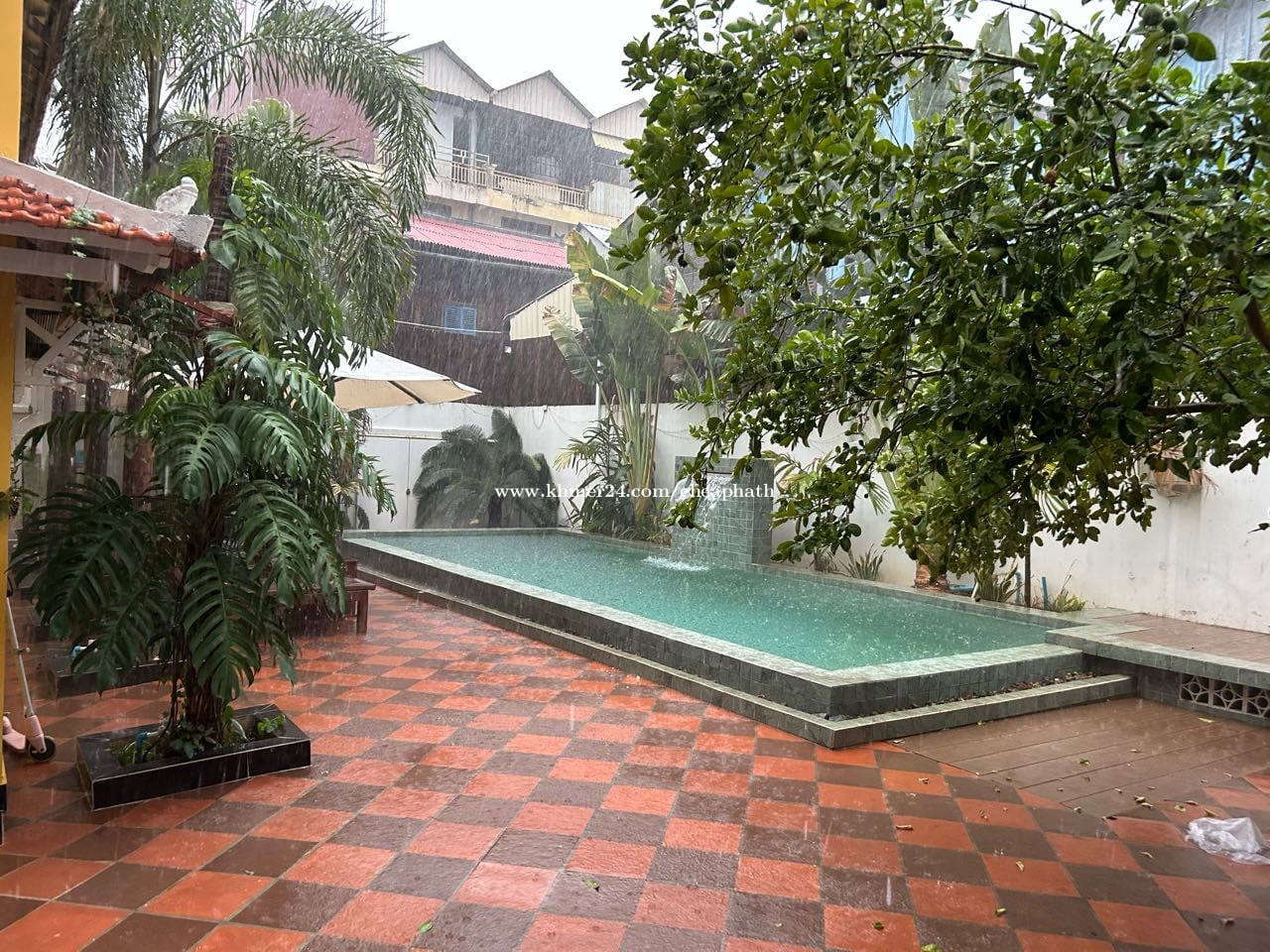 1 & 2 bedrooms with swimming pool