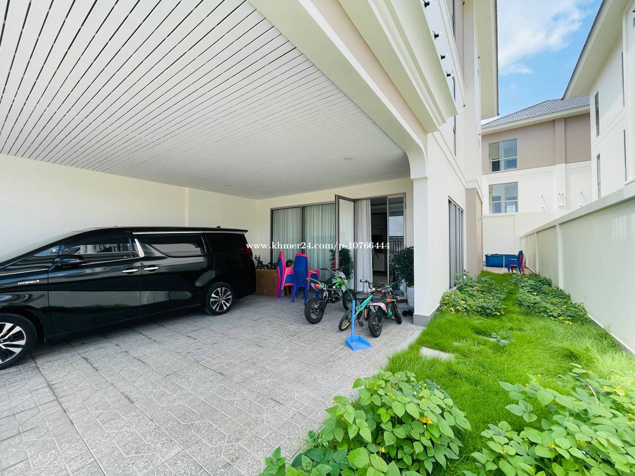 Twin Villa For Rent  in Borey Penghout Boeung Snor Project Eco Poli