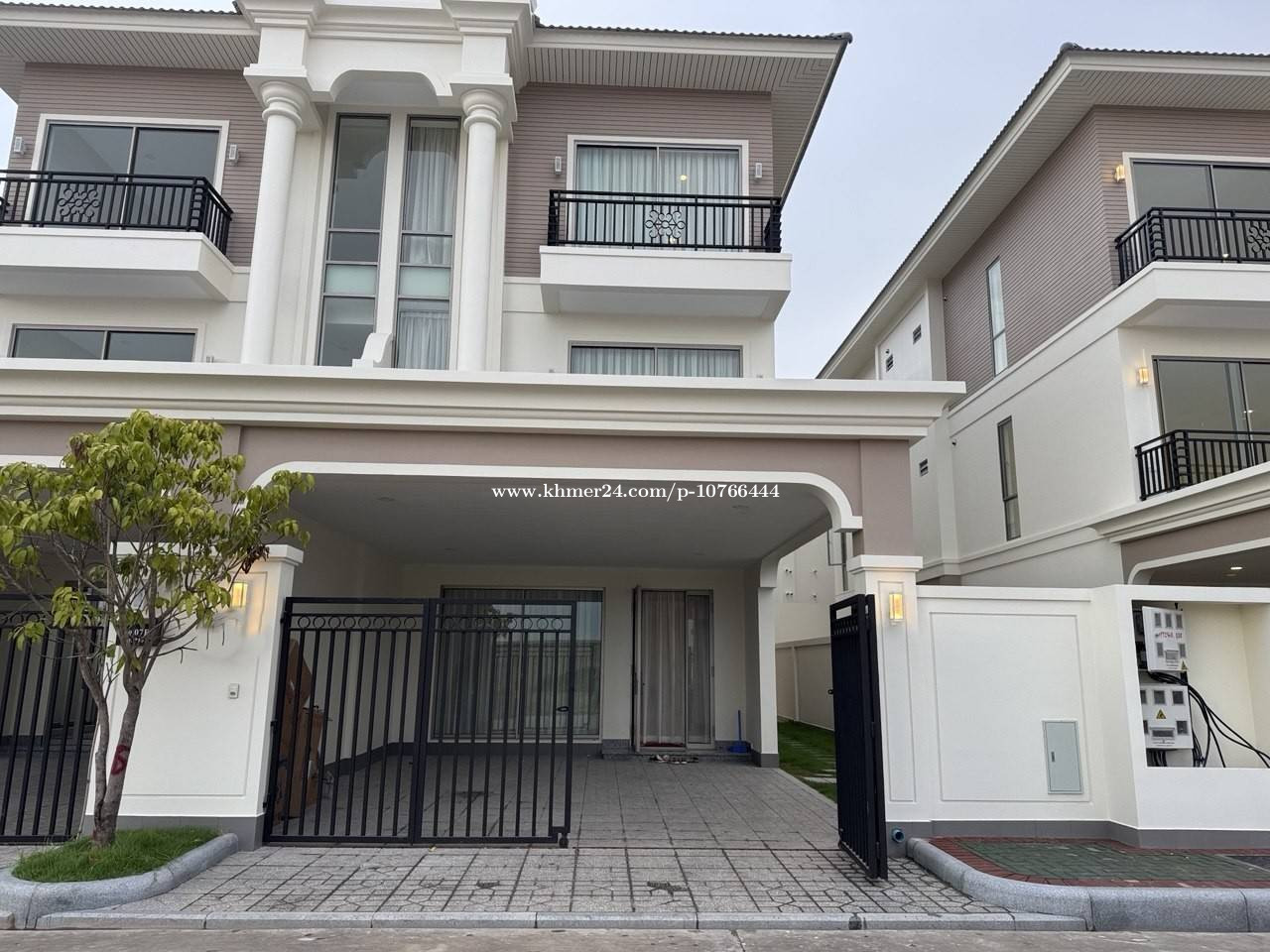 Twin Villa For Rent  in Borey Penghout Boeung Snor Project Eco Poli
