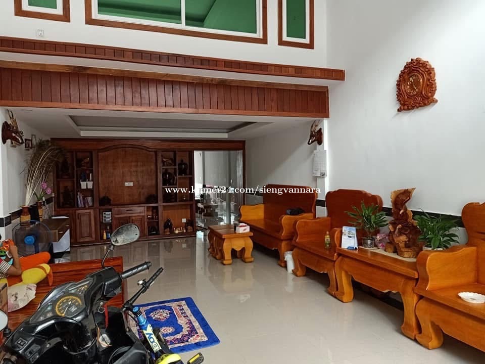 ផ្ទះនៅ ឫស្សីកែវ  សល់ដីក្រោយ ធានាតម្លៃក្រោមទីផ្សា