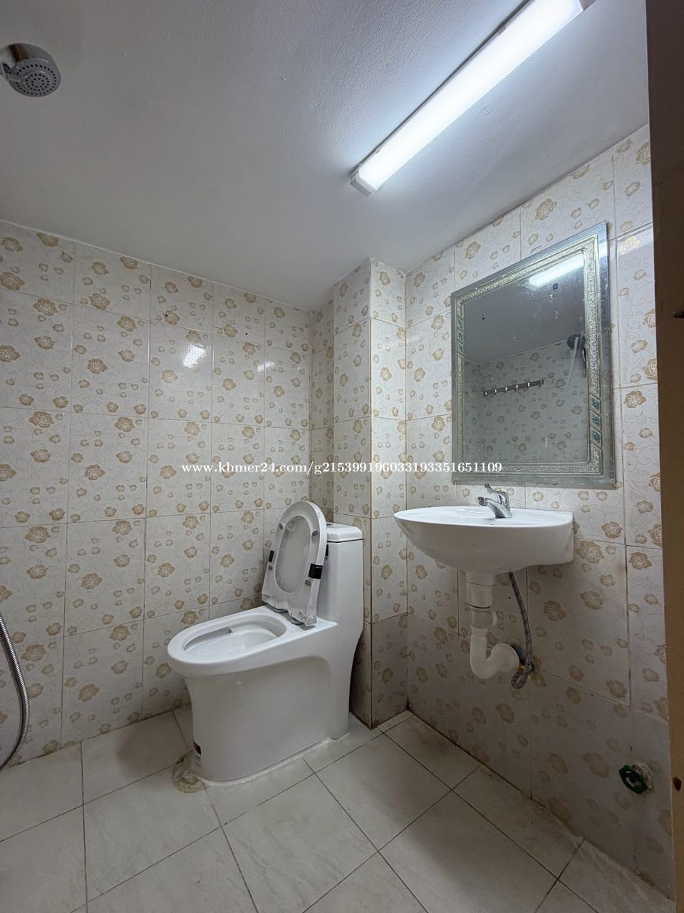 Room for rent near Central Market