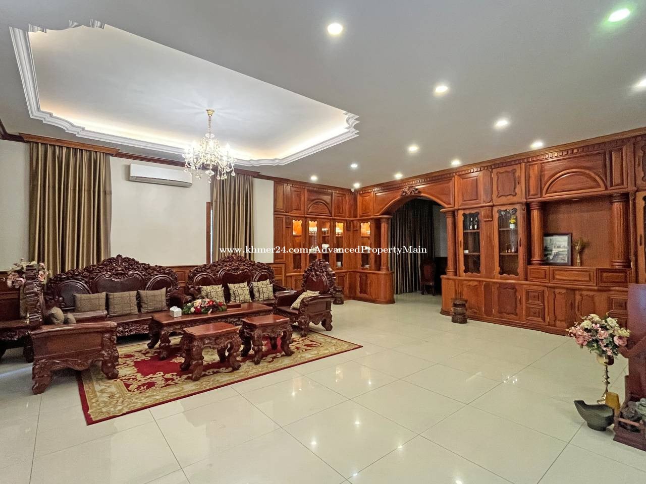 🏘 វីឡាឃ្វីន (Queen) ទល់មុខសួន ក្នុងបុរី ពិភពថ្មីសំរោងអណ្ដែត ត្រូវការលក់បន្ទាន់ខ្លាំង