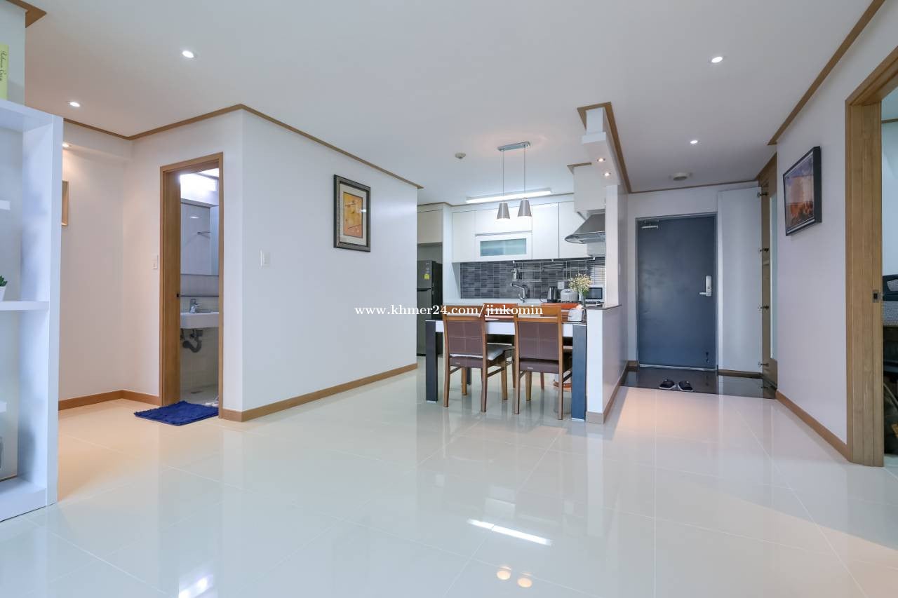 2 Beds (+ 1 small room) condo for sale