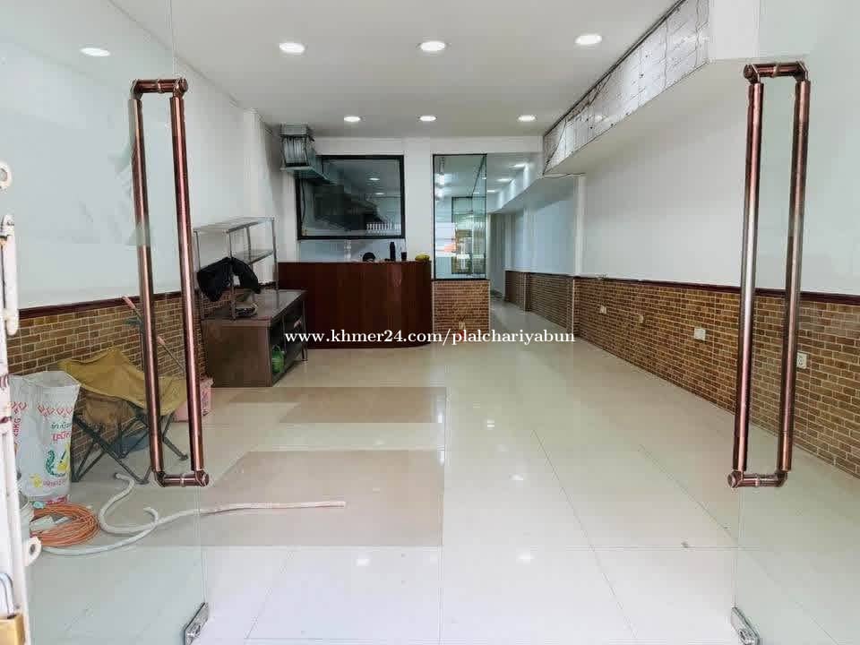 ផ្ទះអាជីវកម្មសំរាប់ជួល,ឬ,លក់: H/P: +855 12 234 748
