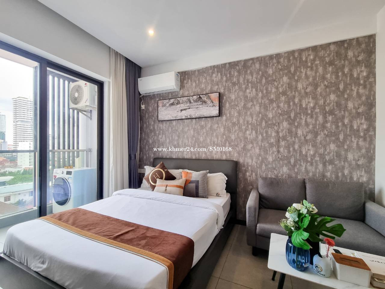 BKK1 Studio Condo with Swimming Pool near Independence Monument