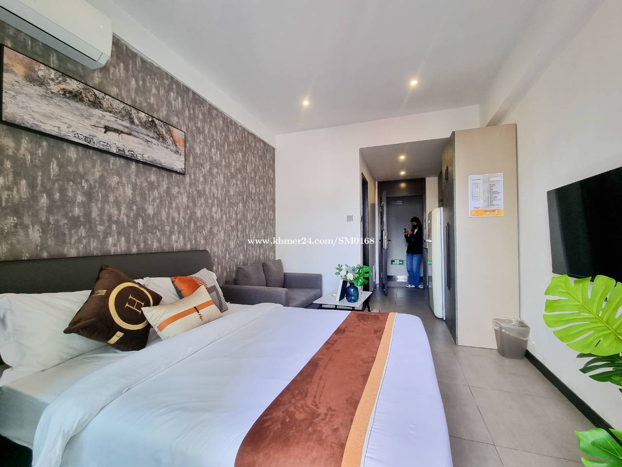 BKK1 Studio Condo with Swimming Pool near Independence Monument