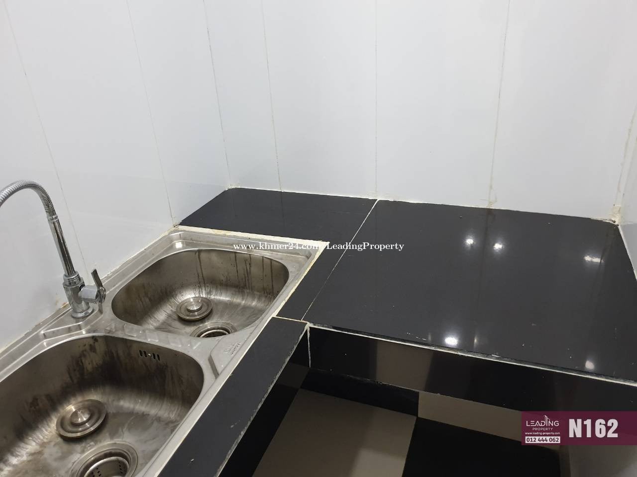 N162 | Nice Studio Apartment wit Lift For Rent Near Central Marke Free Wifi