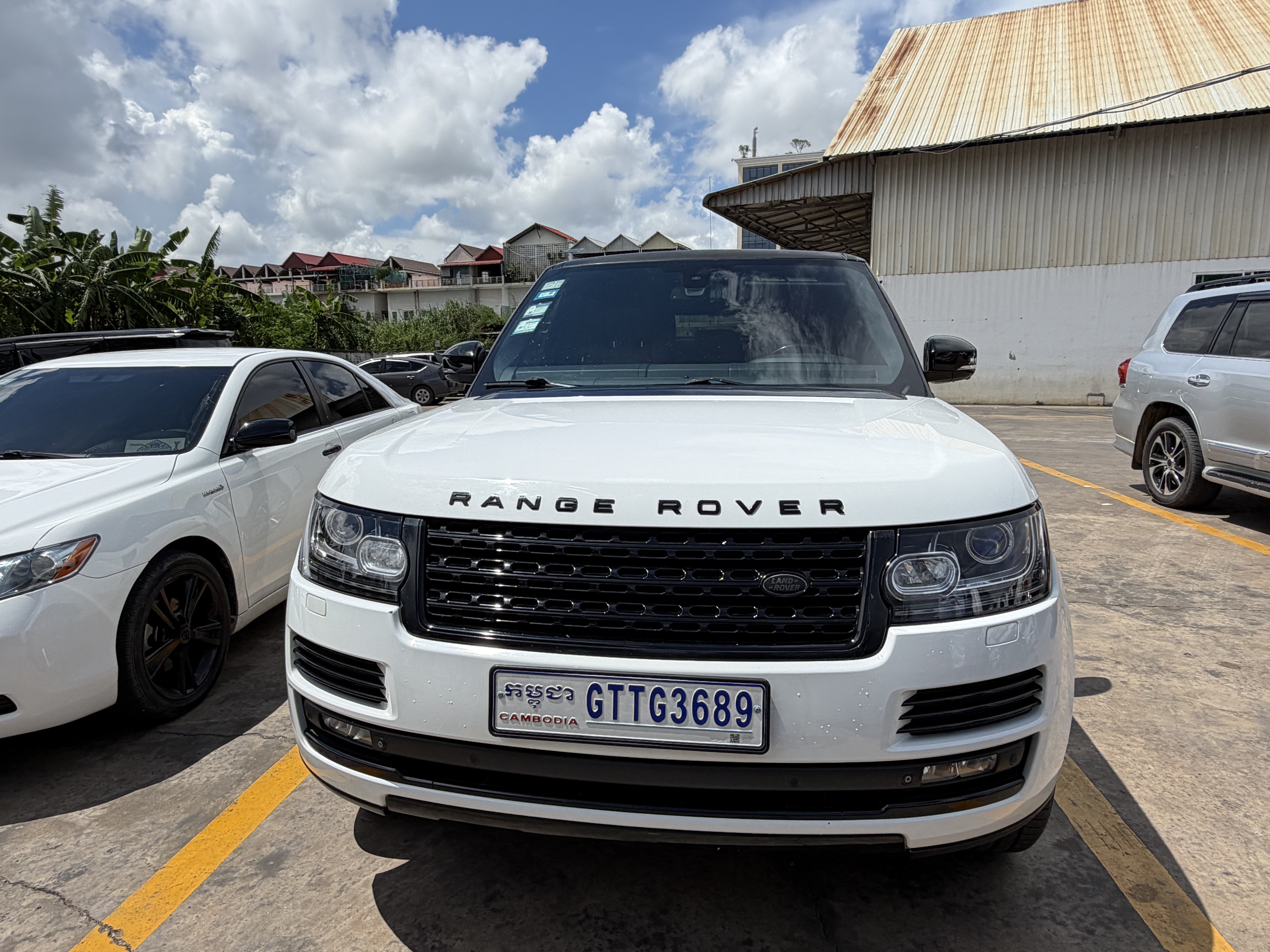 015 តួវែង LWB សាំង Autobiography លក់ប្រញាប់ តម្លៃ $28500.00 ក្នុង និរោធ ...