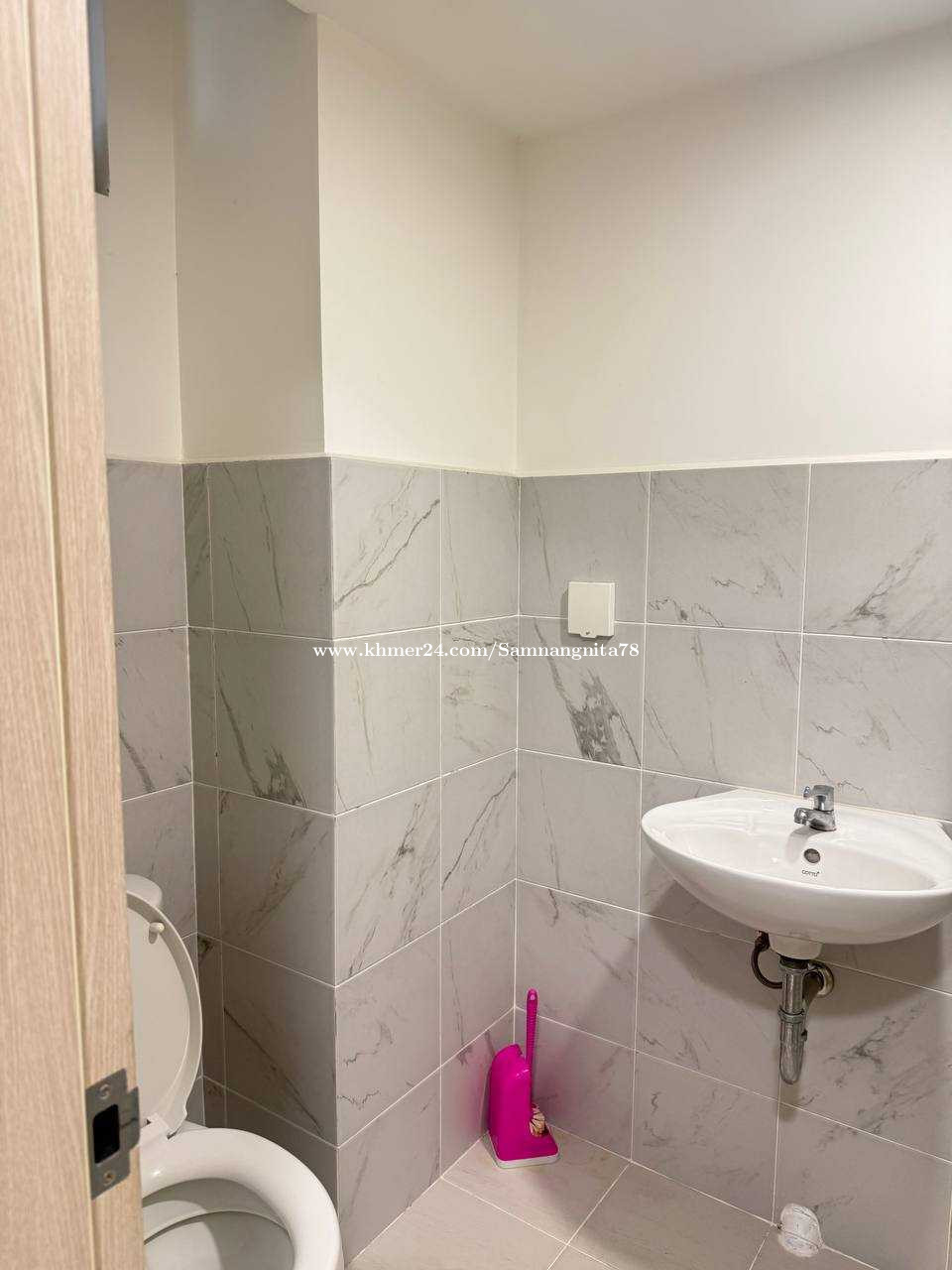 Arakawa 2 bedroom for rent 290$ at toeukthla near toulkork IFL RUPP