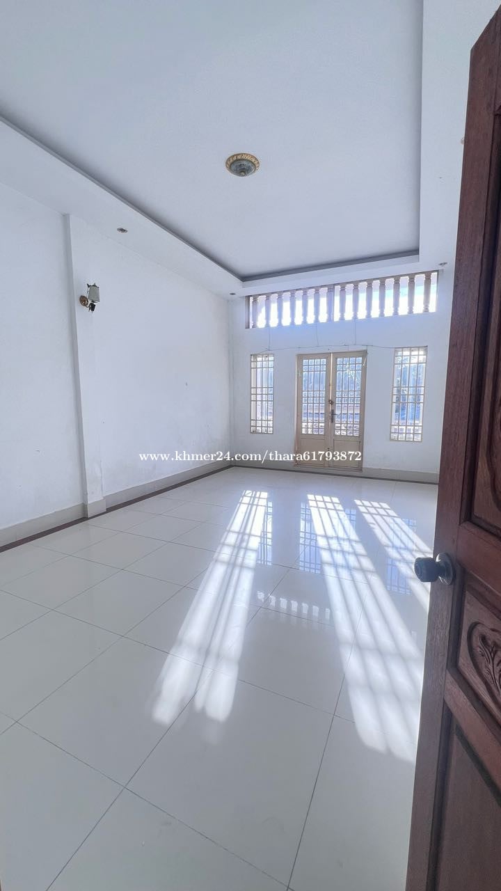 ផ្ទះល្វែង/ជួល