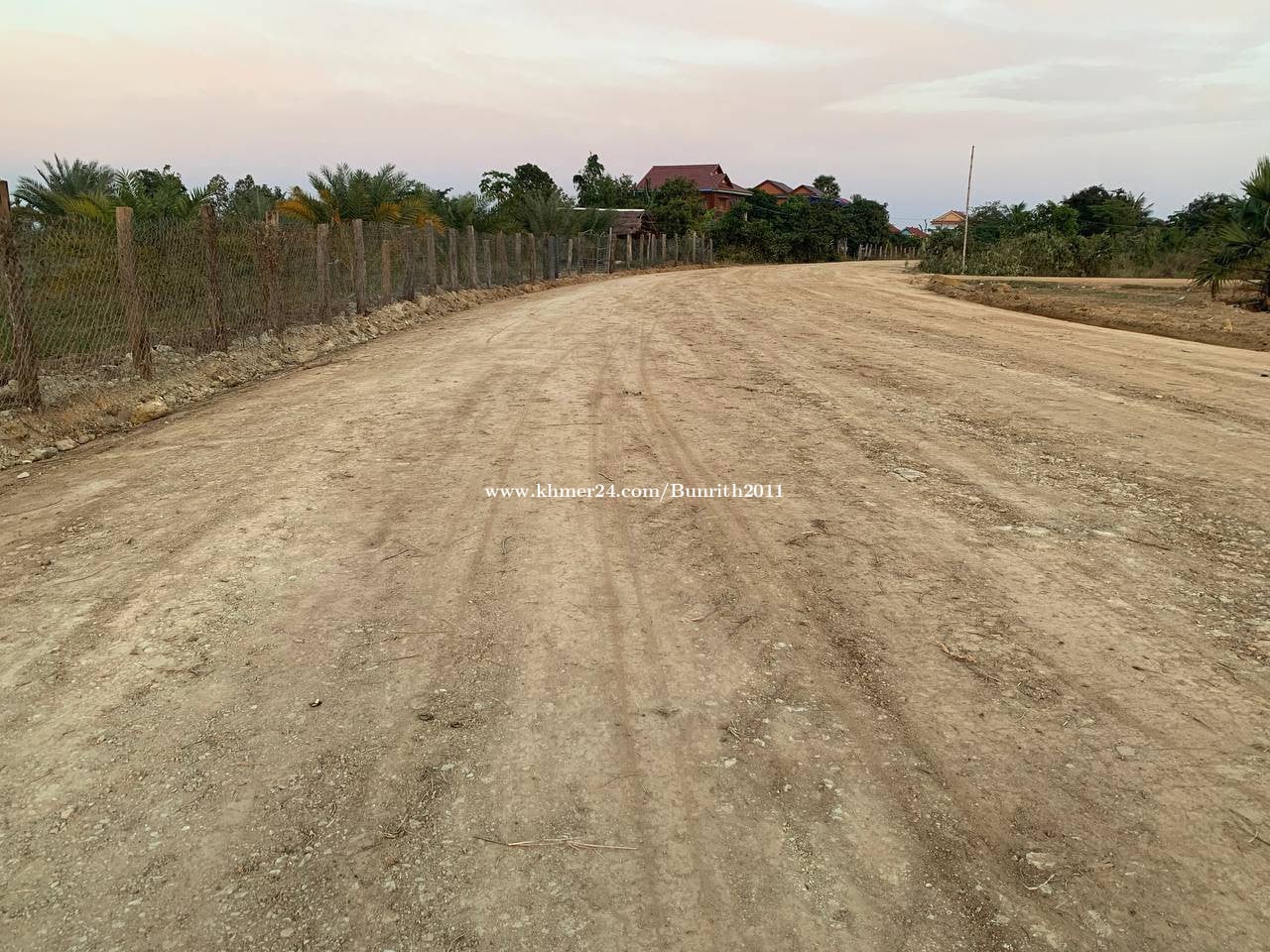 ដីសម្រាប់លក់ ឬជួល ទំហំ ៩.៧៥០ ម៉ែត្រការ៉េ