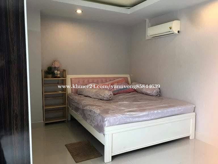 Uk condo 999