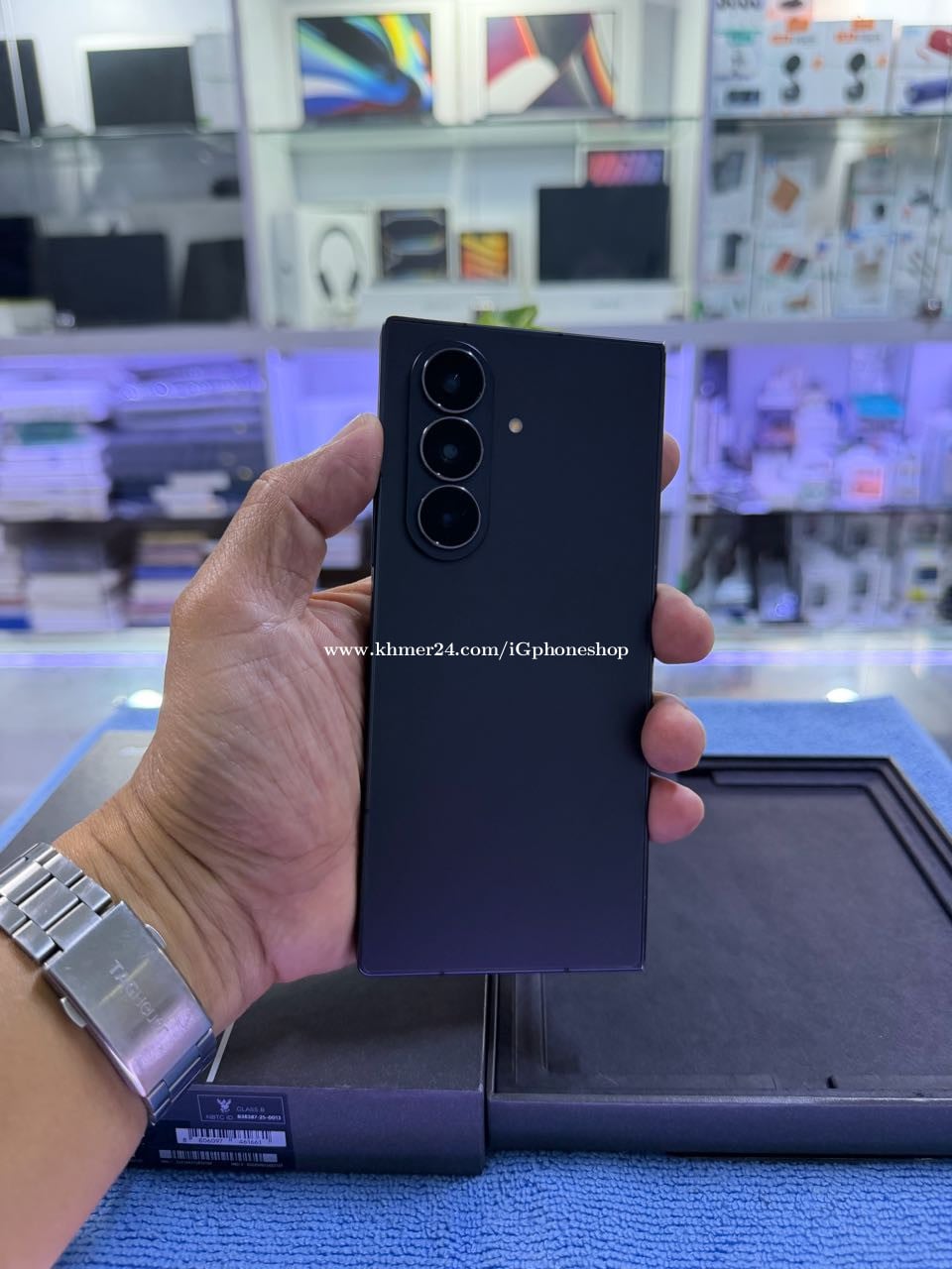 Ig Chat Box Samsung ZFold 7 512 តម្លៃ $890.00 ក្នុង ទួលទំពូងទី ១, ចំការមន, ភ្នំពេញ ...